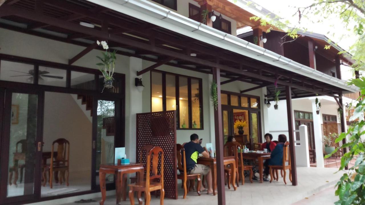 Villa Bouathong Hotels หลวงพระบาง ภายนอก รูปภาพ
